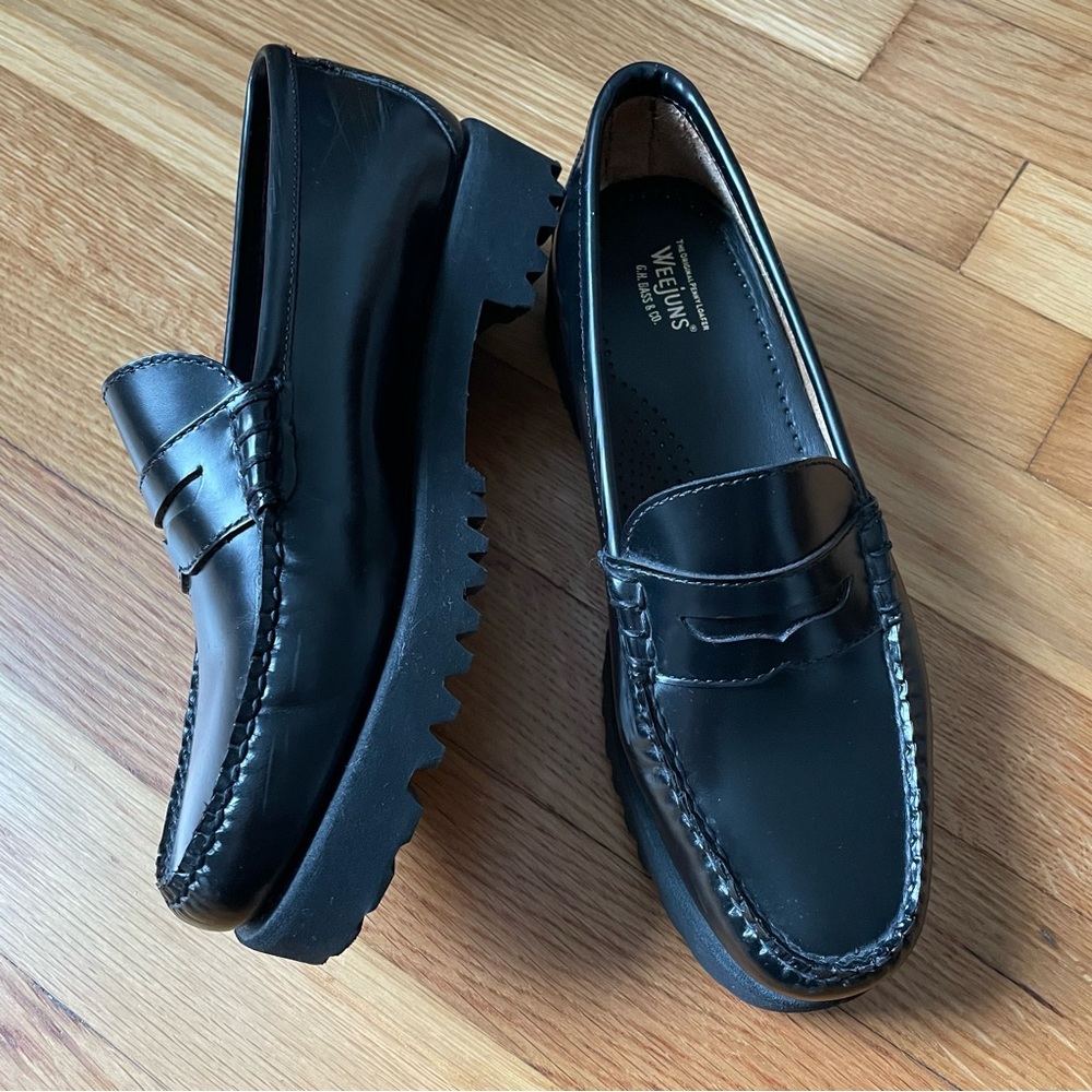 G.H. Bass Whitney Lug Sole Loafer. Size 6/37
